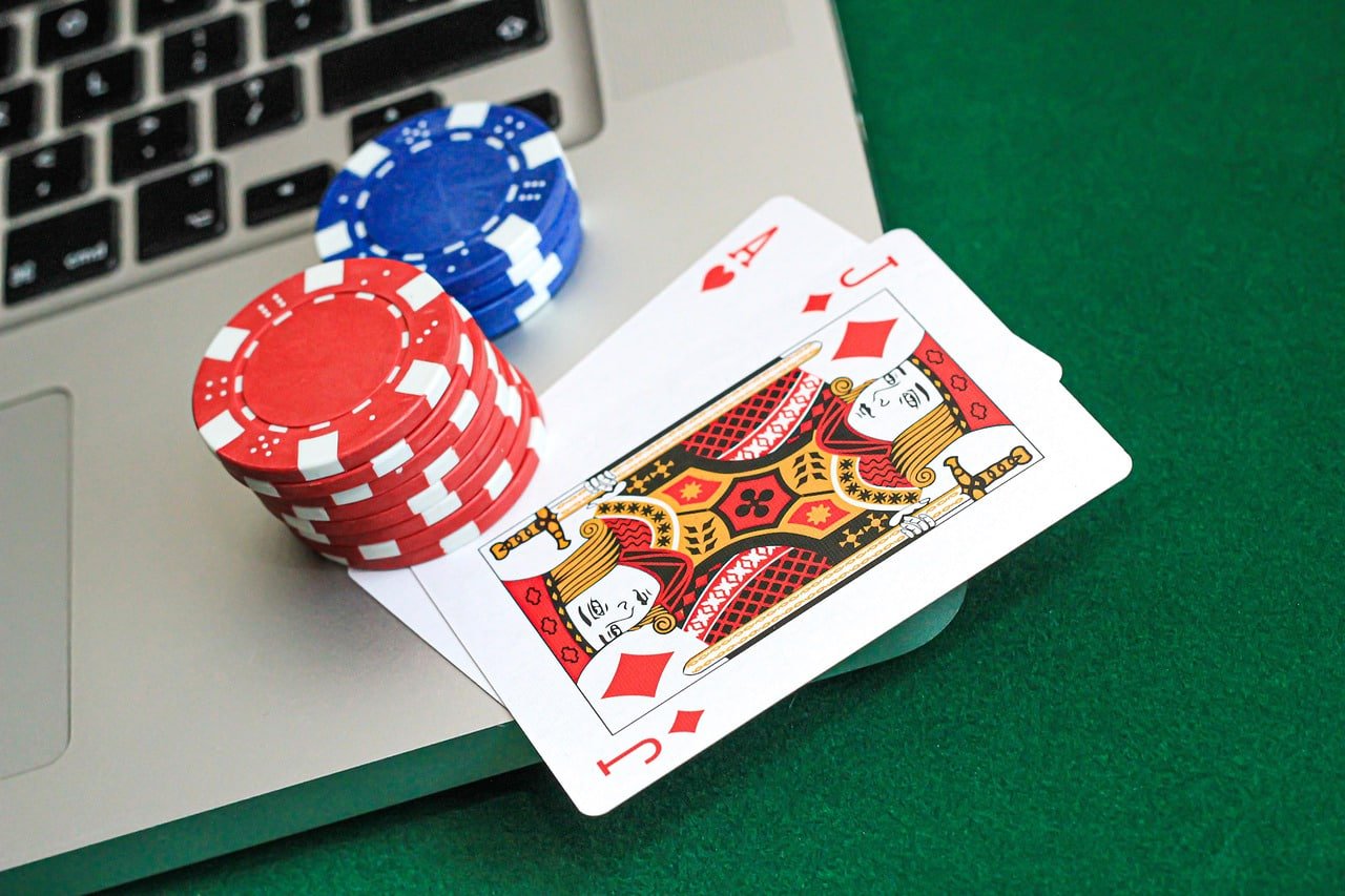 Video tutorial cara bermain Dragon Tiger di danamax777